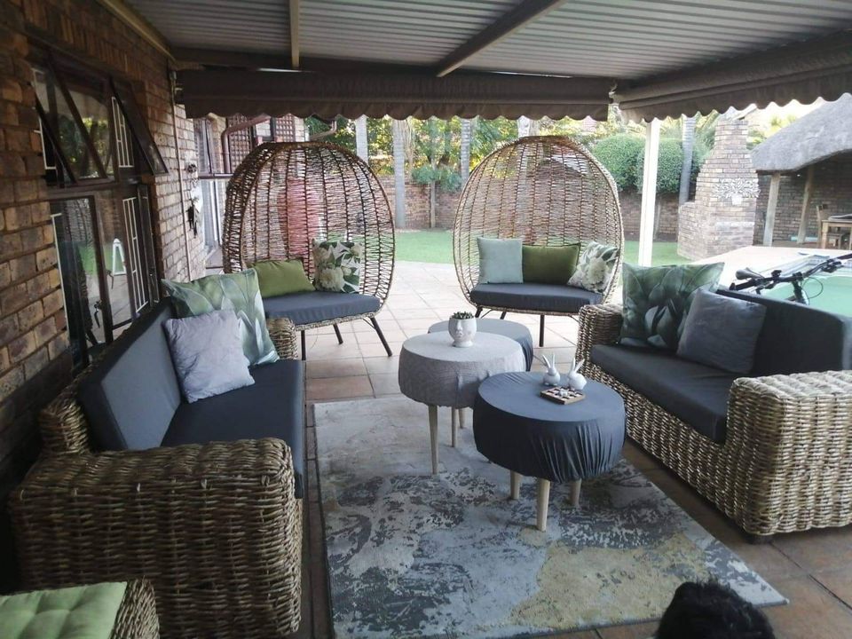 Luxe Line Serenity Set: 2-2-1-1-Table-13