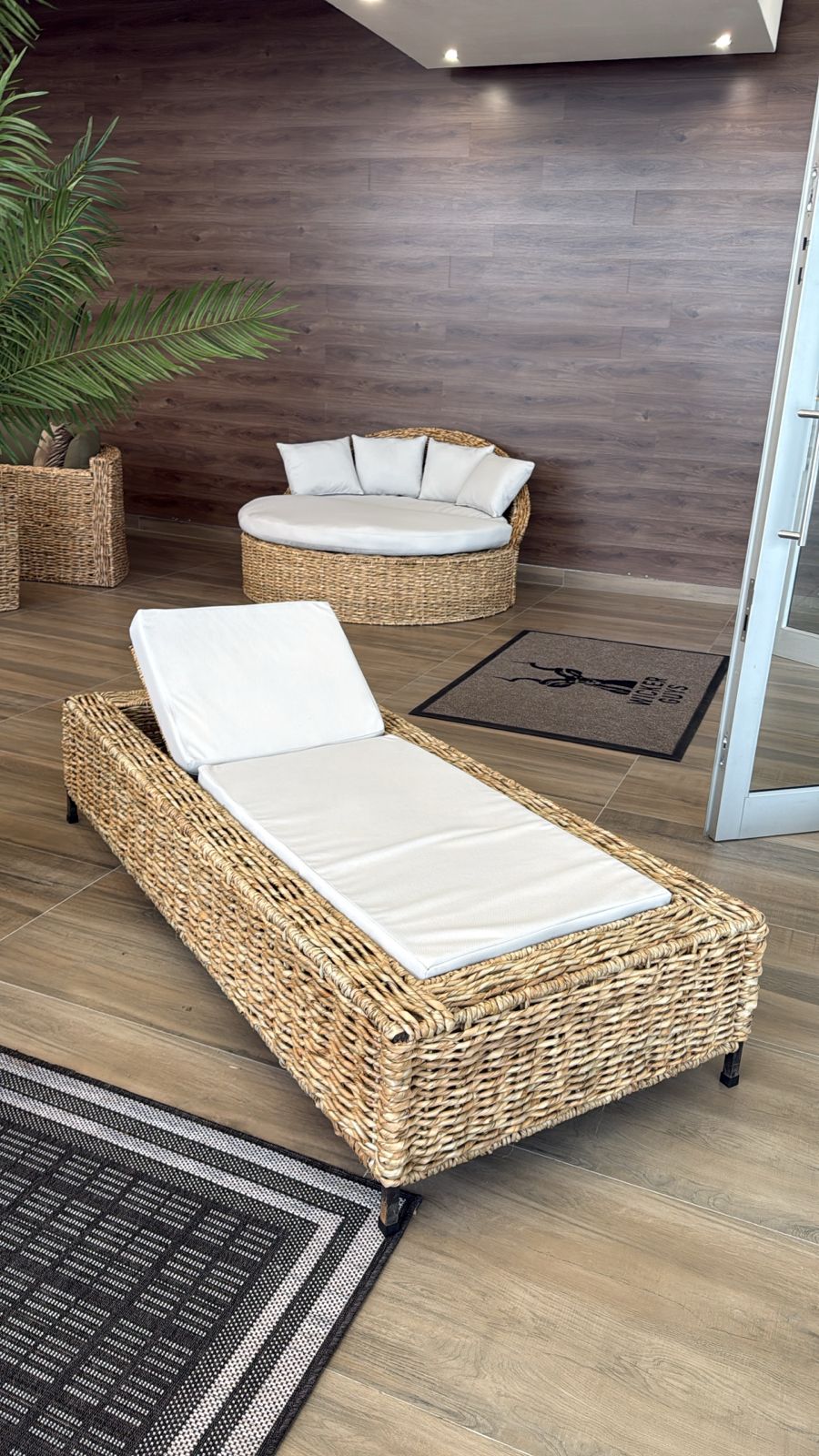 Solara Pool lounger